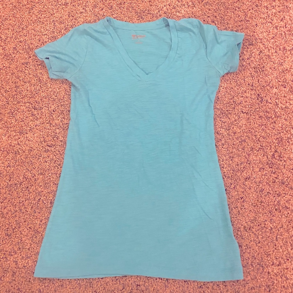 V-Neck - Picture 1 of 2